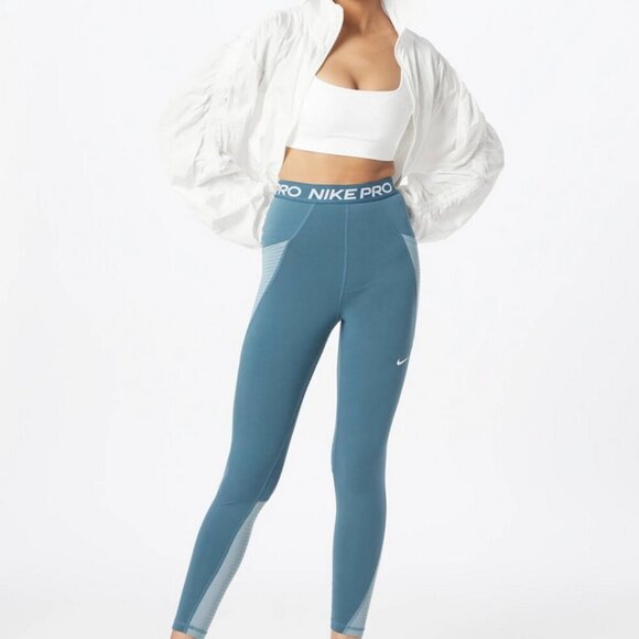 Nike Pro Dri-FIT Women's High-Rise Pocket Leggings - Picture 1 of 6